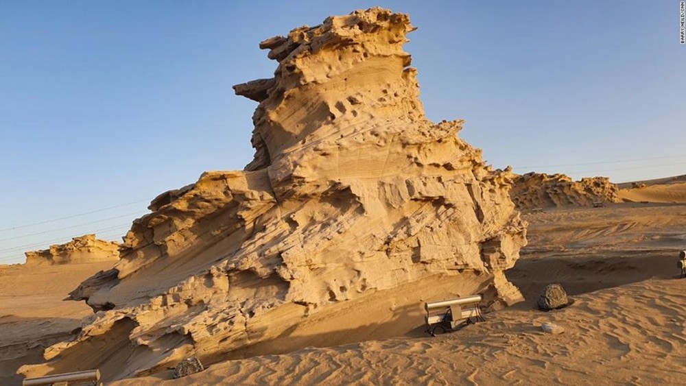 Cồn cát hóa thạch Abu Dhabi: Kiệt tác từ biến đổi khí hậu - Ảnh 3.