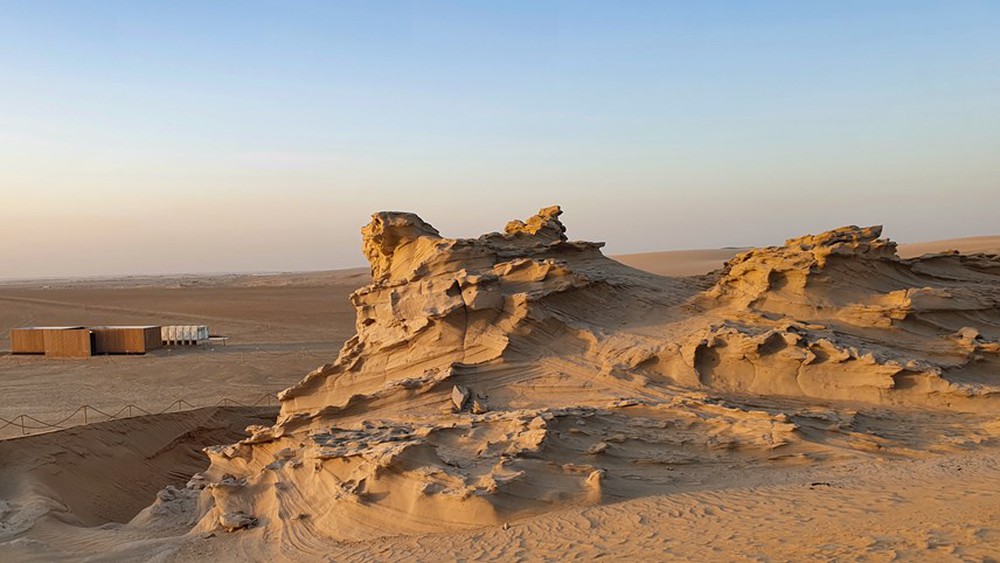 Cồn cát hóa thạch Abu Dhabi: Kiệt tác từ biến đổi khí hậu - Ảnh 4.