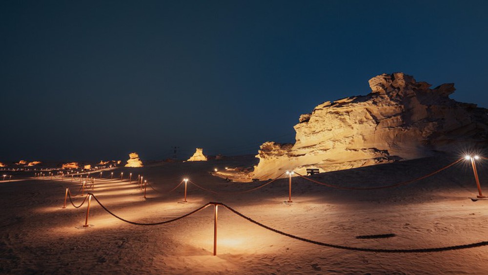 Cồn cát hóa thạch Abu Dhabi: Kiệt tác từ biến đổi khí hậu - Ảnh 6.