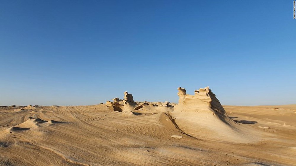 Cồn cát hóa thạch Abu Dhabi: Kiệt tác từ biến đổi khí hậu - Ảnh 7.