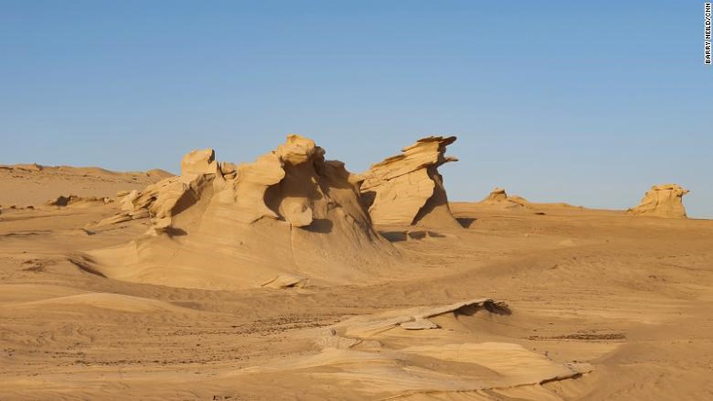 Cồn cát hóa thạch Abu Dhabi: Kiệt tác từ biến đổi khí hậu - Ảnh 9.