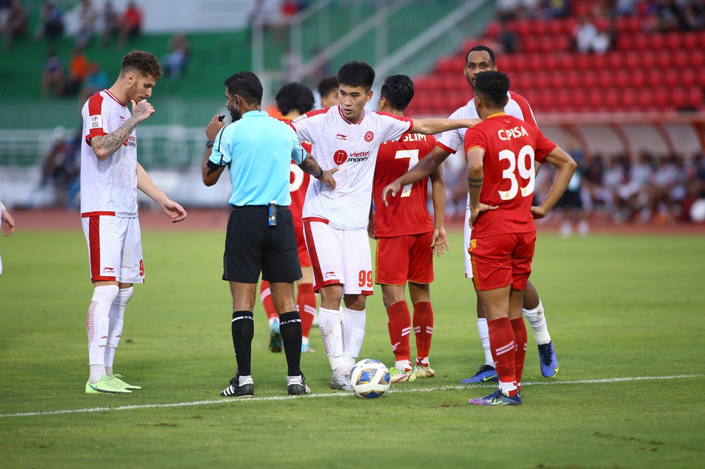 TRỰC TIẾP Viettel 1-0 Phnom Penh Crown: CLB Việt Nam vượt đối thủ Campuchia bằng siêu phẩm - Ảnh 3.