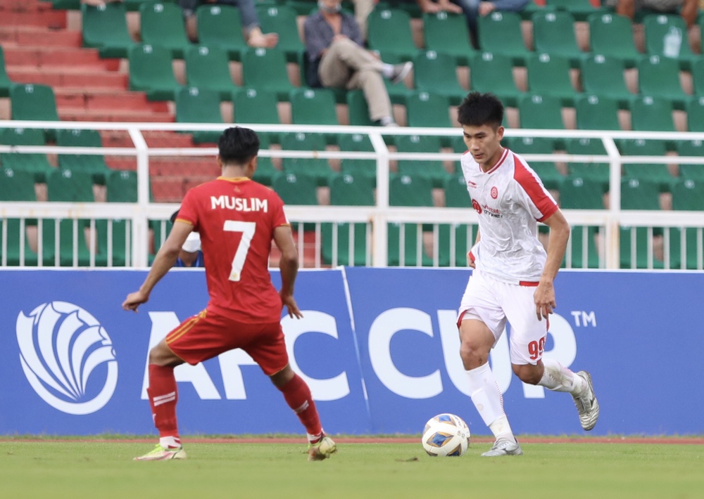 TRỰC TIẾP Viettel 1-0 Phnom Penh Crown: CLB Việt Nam vượt đối thủ Campuchia bằng siêu phẩm - Ảnh 1.