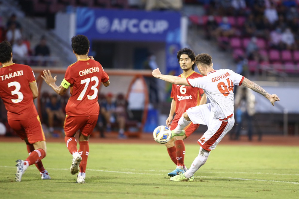 TRỰC TIẾP Viettel 1-0 Phnom Penh Crown: CLB Việt Nam vượt đối thủ Campuchia bằng siêu phẩm - Ảnh 3.