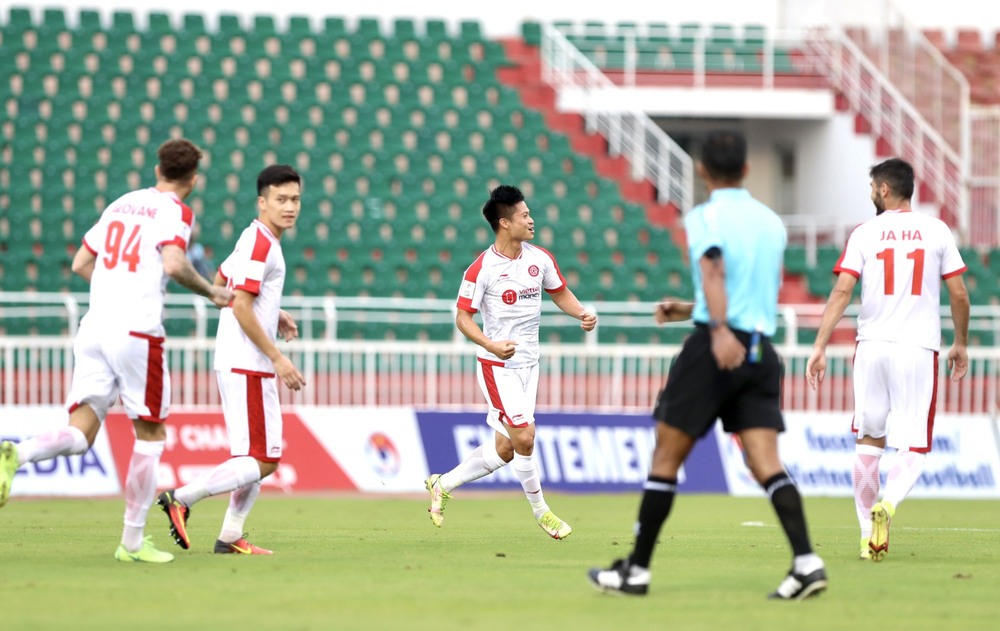 TRỰC TIẾP Viettel 1-0 Phnom Penh Crown: CLB Việt Nam vượt đối thủ Campuchia bằng siêu phẩm - Ảnh 1.