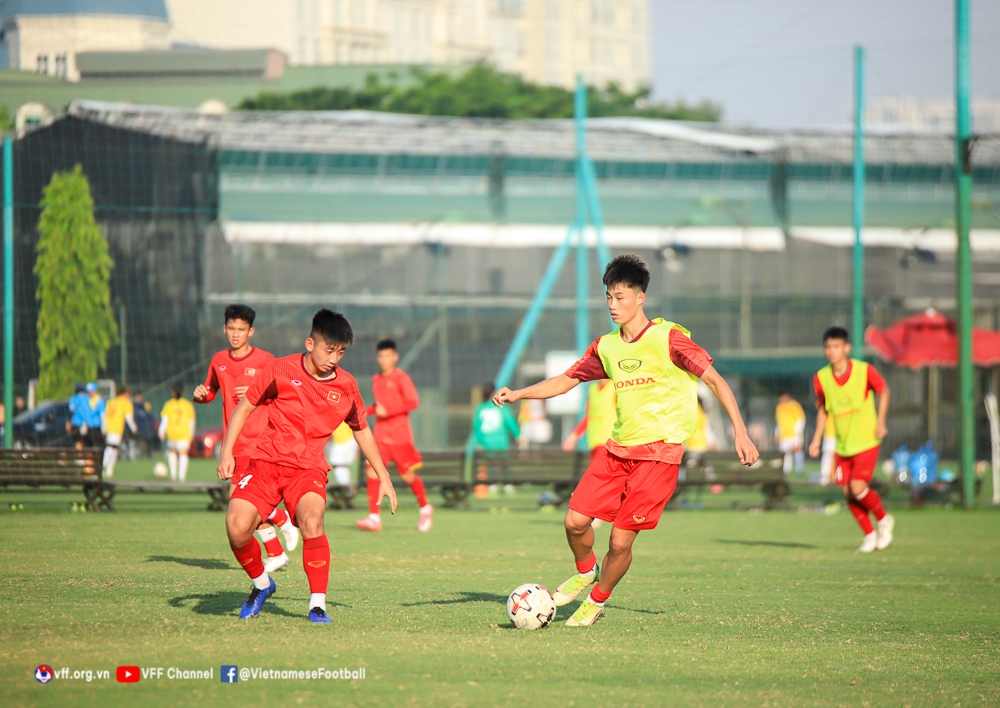 ĐT U19 Việt Nam lên đường sang Indonesia thi đấu Giải vô địch U19 Đông Nam Á 2022 - Ảnh 2.