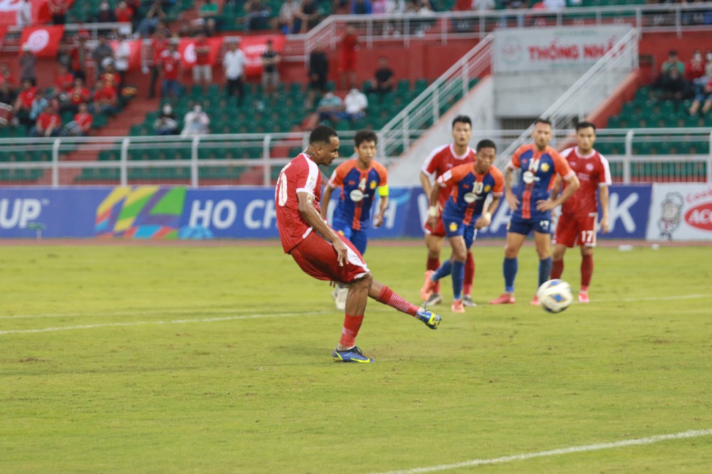 TRỰC TIẾP Viettel FC 5-2 Hougang United: Đại gia Việt bùng nổ bàn thắng - Ảnh 1.