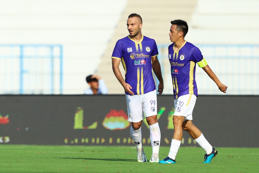 TRỰC TIẾP TỨ HÙNG Viettel 0-1 Hà Nội FC: Ngoại binh bùng nổ, Hà Nội FC ghi bàn từ quá sớm! - Ảnh 3.