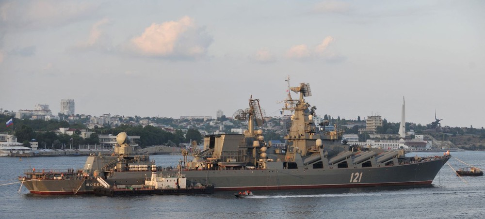 Soái hạm Moskva chìm gợi lại những trận hải chiến khốc liệt từ Thế chiến 2  - Ảnh 1.