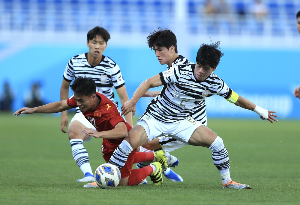 TRỰC TIẾP U23 Việt Nam 0-0 U23 Hàn Quốc: Sức ép mạnh mẽ từ U23 Hàn Quốc - Ảnh 1.