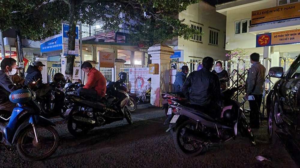 Đề nghị chuyển c&ocirc;ng t&aacute;c Ph&oacute; Gi&aacute;m đốc &ldquo;ng&acirc;m&rdquo; hồ sơ của d&acirc;n - Ảnh 1.