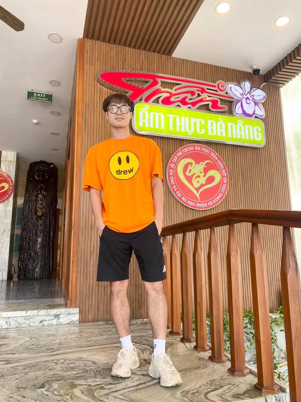 Gu thời trang của dàn cầu thủ bóng đá Việt: Người giản dị, người sở hữu loạt đồ hiệu đắt đỏ - Ảnh 15.