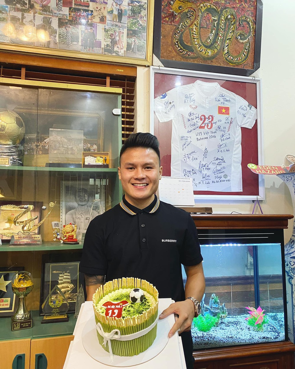Gu thời trang của dàn cầu thủ bóng đá Việt: Người giản dị, người sở hữu loạt đồ hiệu đắt đỏ - Ảnh 20.