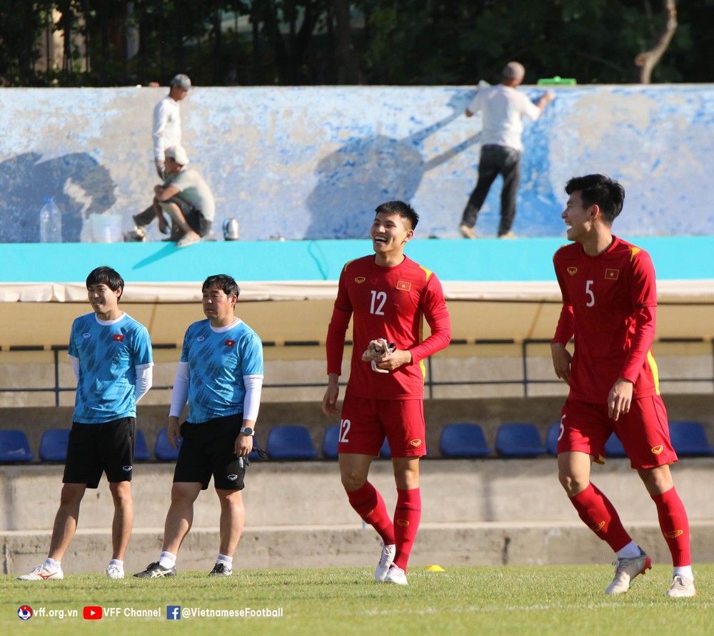 U23 Việt Nam giải toả áp lực, sẵn sàng quyết đấu U23 Malaysia - Ảnh 2.