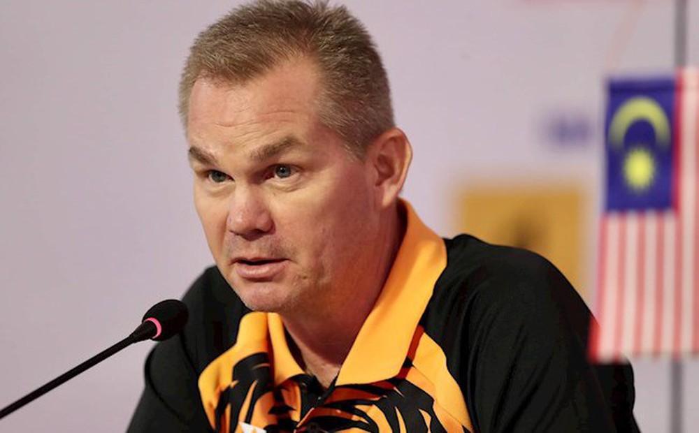 HLV Malaysia "đổ lỗi" cho thẻ đỏ và penalty