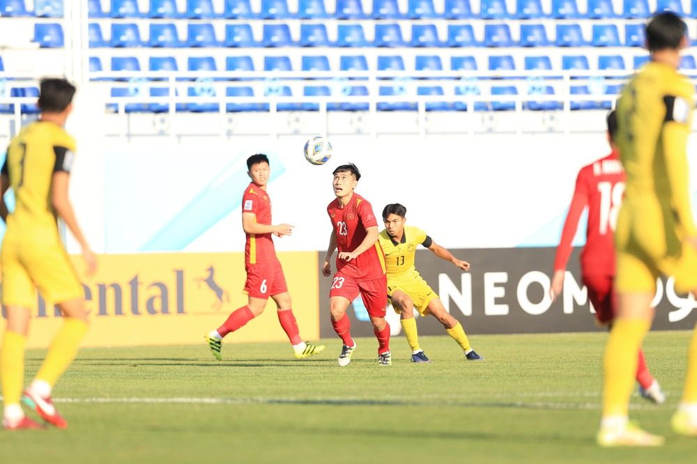 TRỰC TIẾP U23 Việt Nam 0-0 U23 Malaysia: U23 Việt Nam dùng đội hình siêu tấn công - Ảnh 1.