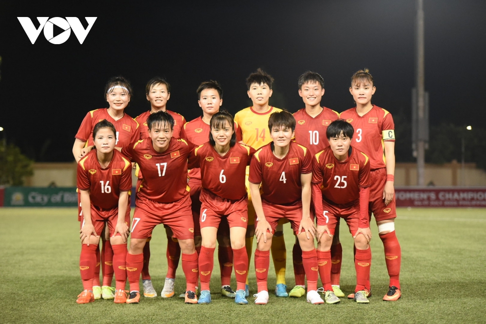 HLV Mai Đức Chung tiết lộ kế hoạch dài hơi của ĐT nữ Việt Nam ở AFF Cup nữ 2022 - Ảnh 1.