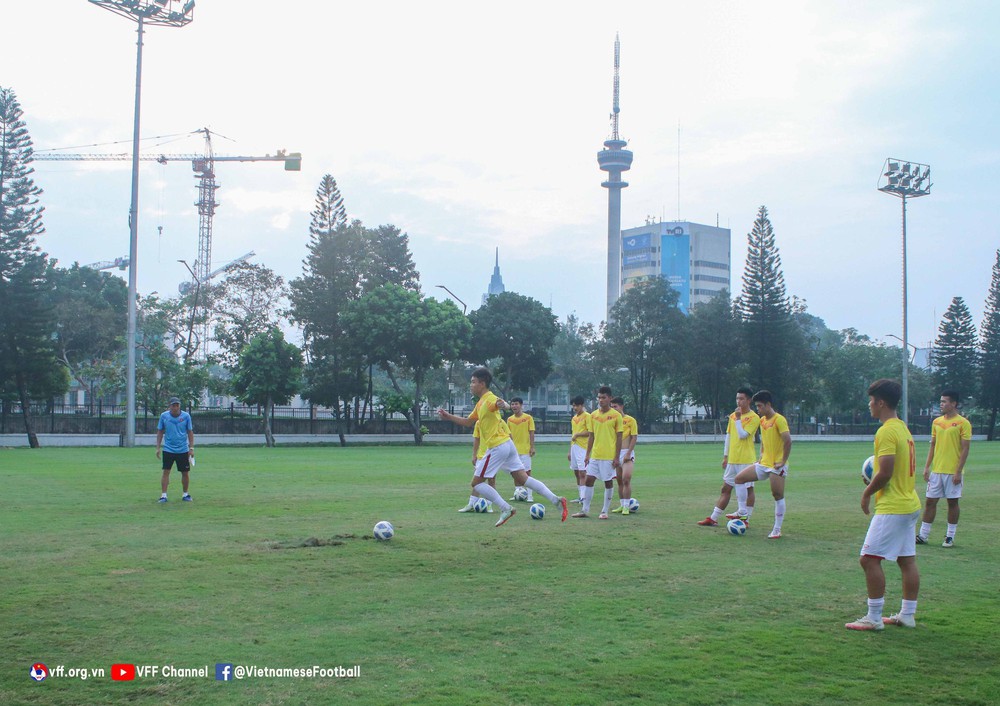 U19 Việt Nam chủ động các phương án chuẩn bị cho trận bán kết gặp Malaysia - Ảnh 1.