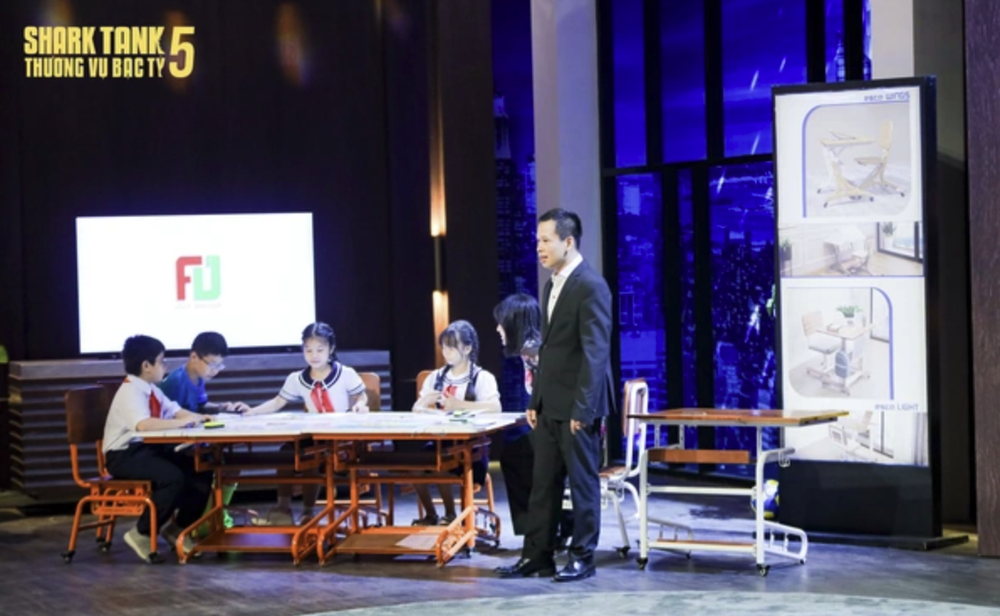 Đem bàn học chống cận, chống gù lên Shark Tank gọi vốn, cựu sinh viên ĐH Kiến trúc suýt ra về tay trắng  - Ảnh 1.