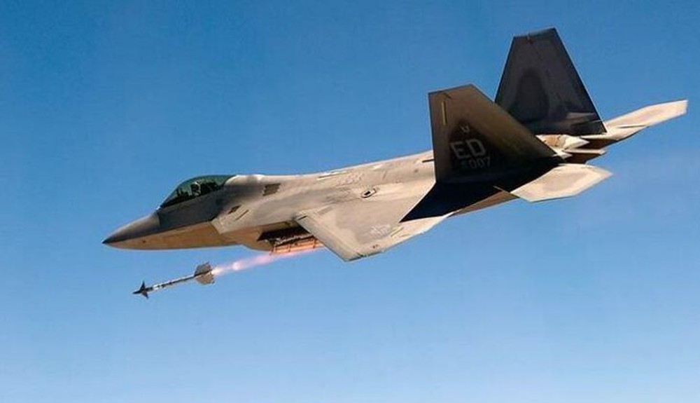 F-35 vs F-22: Khi khả năng tác chiến điện tử đánh bại sự cơ động - Ảnh 3.