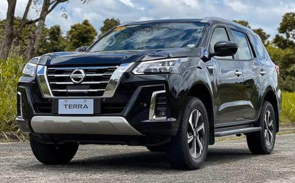 Đại lý ồ ạt nhận đặt Nissan Terra 2022 tại Việt Nam: Giá dự kiến hơn 900 triệu đồng, động cơ gây băn khoăn, sắp về đấu Fortuner