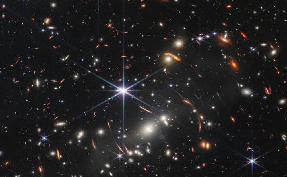 NASA tiếp tục công bố 3 tuyệt tác mới do Kính viễn vọng Không gian James Webb chụp được, cung cấp cái nhìn chưa từng có về vũ trụ