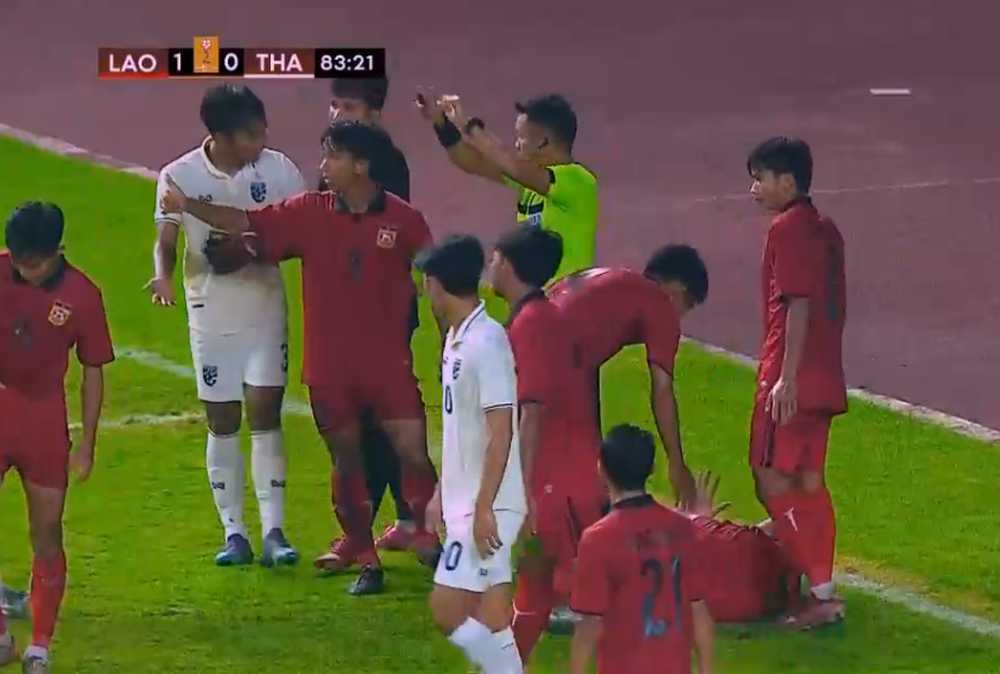 TRỰC TIẾP U19 Thái Lan 0-1 U19 Lào: U19 Lào nỗ lực bảo toàn cách biệt mong manh - Ảnh 1.