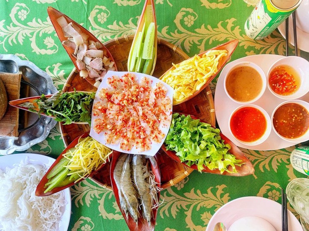 Món ăn ở Phan Thiết vốn là món “nhà nghèo”, nay là đặc sản nhất định phải thử - Ảnh 1.