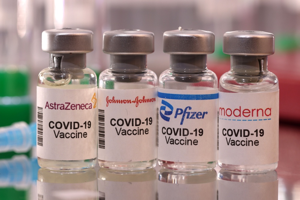Vắc xin COVID-19 đã cứu mạng gần 20 triệu người trong năm đầu tiên - Ảnh 1.