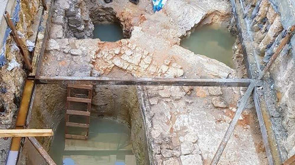 Phát hiện bồn tắm nghi lễ có niên đại 2.000 năm tại Jerusalem - Ảnh 1.