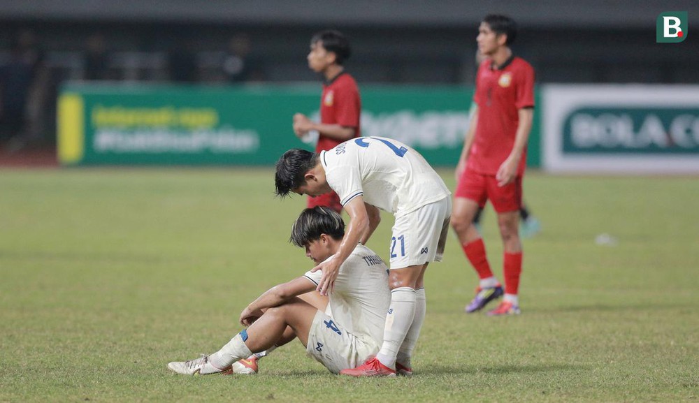 Thua Lào ở giải ĐNÁ, báo Thái kêu gọi bóng đá Thái Lan làm cách mạng, học theo Nhật Bản - Ảnh 1.