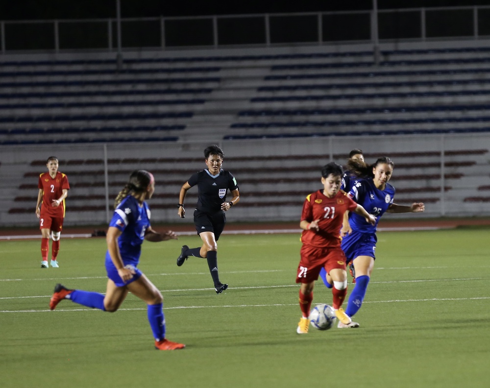 TRỰC TIẾP Việt Nam vs Philippines: Thế trận đầy căng thẳng với ĐT Việt Nam - Ảnh 2.