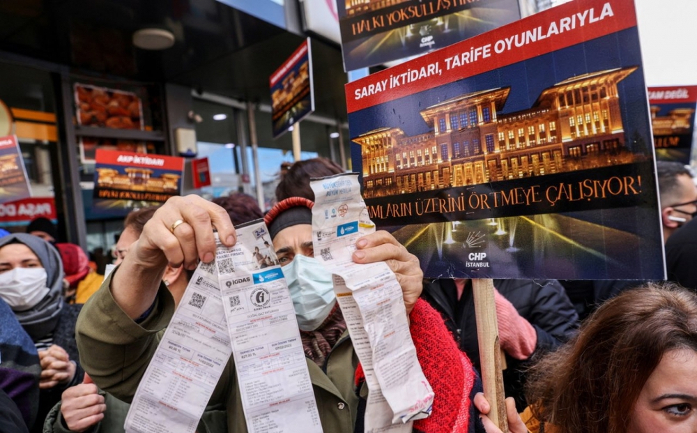 Người dân Thổ Nhĩ Kỳ chật vật khi lạm phát tăng cao kỷ lục trong vòng 24 năm