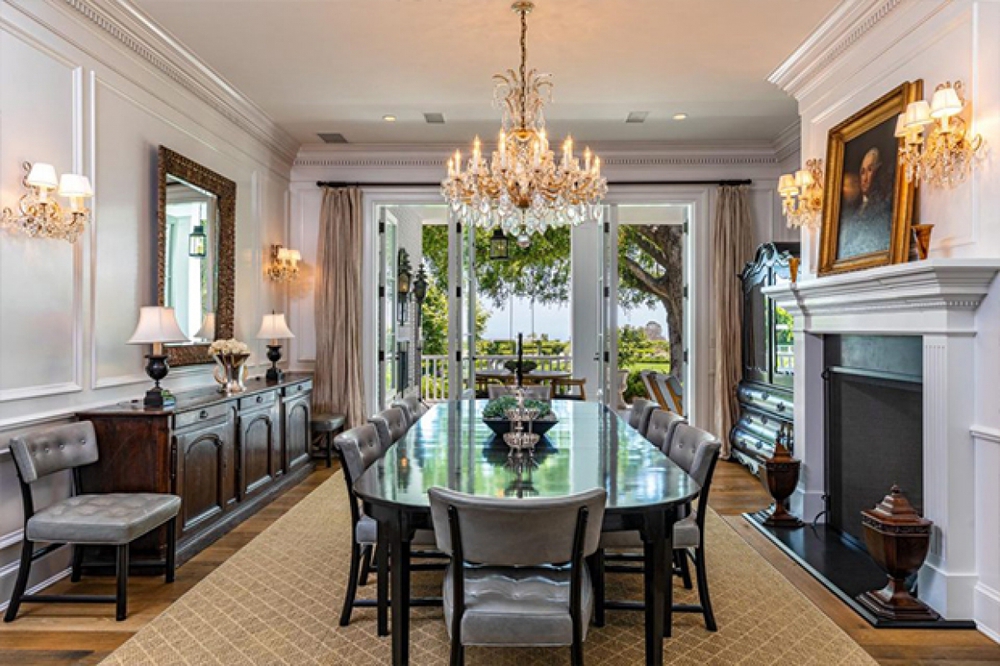Bên trong dinh thự tuyệt đẹp giá 52 triệu USD của Adam Levine - Ảnh 4.
