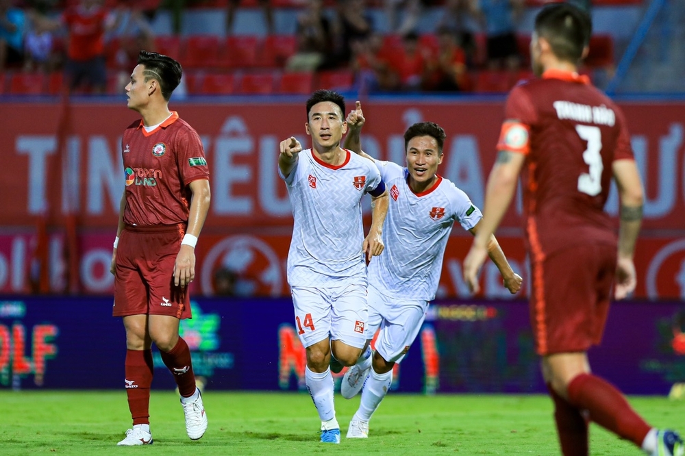 Chơi một trận đầy quả cảm, Nam Định khiến đại gia V.League “ôm hận” - Ảnh 3.