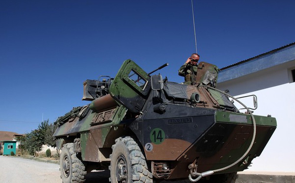 Pháp viện trợ xe thiết giáp lỗi thời, hy vọng Ukraine đánh bại quân đội Nga