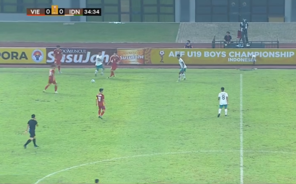 TRỰC TIẾP U19 Việt Nam 0-0 U19 Indonesia: Thế trận tấn công đầy cởi mở - Ảnh 1.