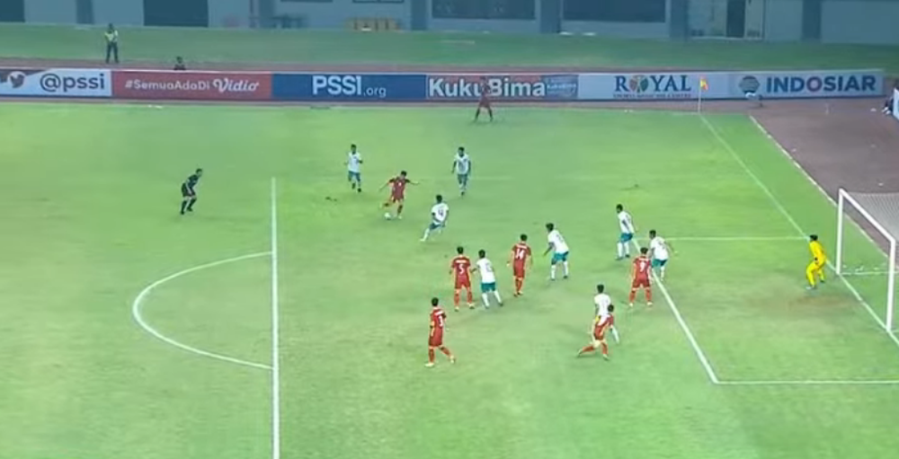 TRỰC TIẾP U19 Việt Nam 0-0 U19 Indonesia: Cầu thủ Indonesia chơi rắn, liên tục phạm lỗi - Ảnh 1.