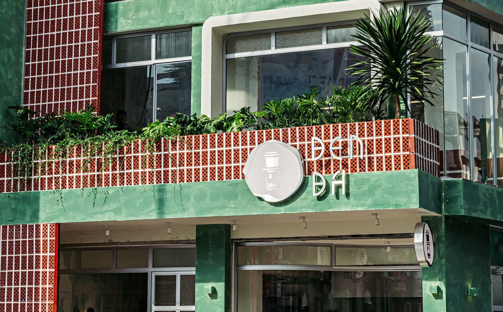 Đen Đá: Quán cà phê lâu đời gây ấn tượng mạnh trên báo Mỹ