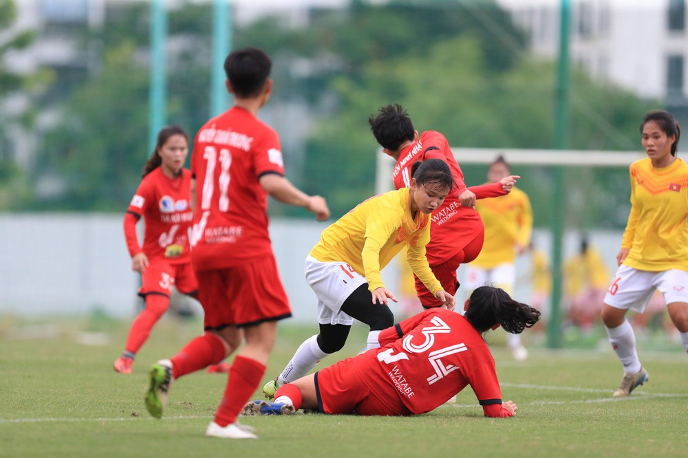 TRỰC TIẾP Bóng đá Campuchia vs Thái Lan: Bất ngờ dành cho nhà vô địch? - Ảnh 1.