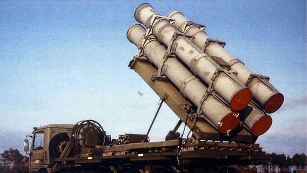 Không quân Nga phá hủy 1 bệ phóng tên lửa Harpoon trên cảng Odessa - Ảnh 1.