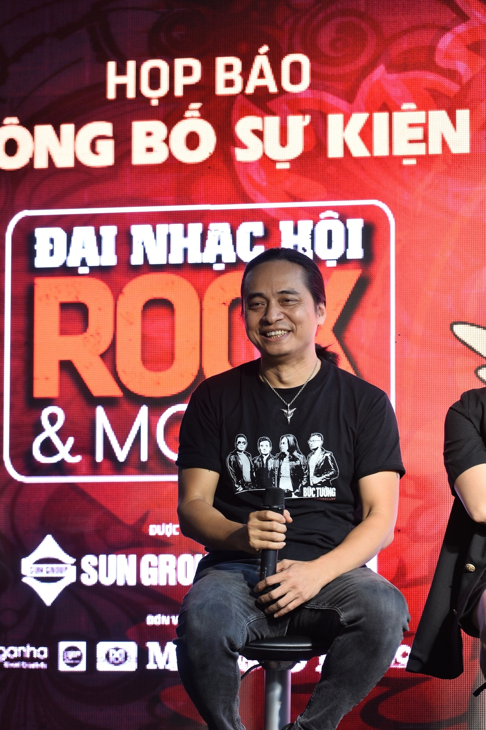 Bức Tường tham gia Ride to Rock ở Hạ Long - Ảnh 1.