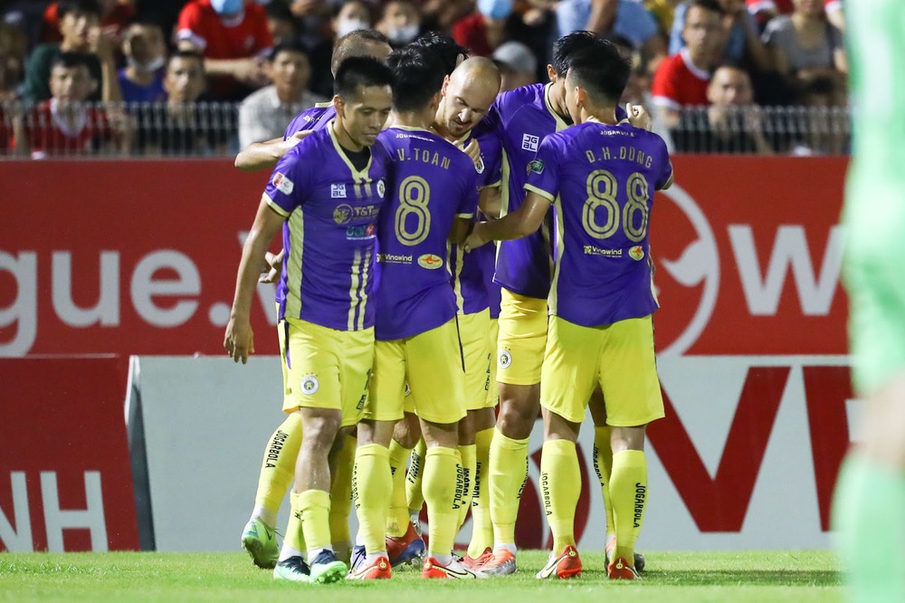 TRỰC TIẾP Viettel 0-0 TP.HCM: Hot boy U23 Việt Nam được thi đấu V.League - Ảnh 2.