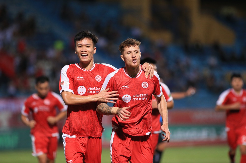 TRỰC TIẾP Viettel 1-0 TP.HCM: Hot boy U23 Việt Nam góp công, chủ nhà vượt lên - Ảnh 2.