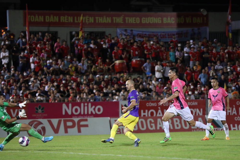 TRỰC TIẾP Viettel 0-0 TP.HCM: Hot boy U23 Việt Nam được thi đấu V.League - Ảnh 2.