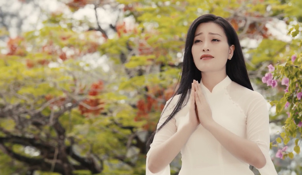 Huyền Trang Sao Mai ra mắt MV ý nghĩa, xúc động - Ảnh 1.
