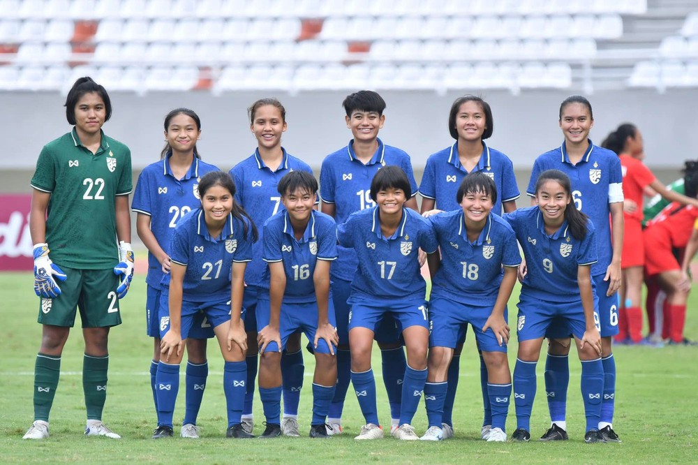 TRỰC TIẾP Bóng đá Thái Lan 0-0 Singapore: Thái Lan gửi chiến thư đến tuyển Việt Nam? - Ảnh 1.