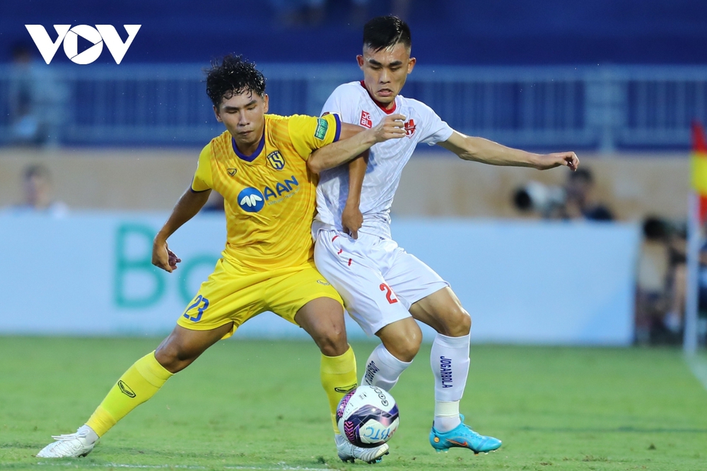 Số cầu thủ U19 dự V-League 2022: SLNA vượt HAGL và Hà Nội FC - Ảnh 1.