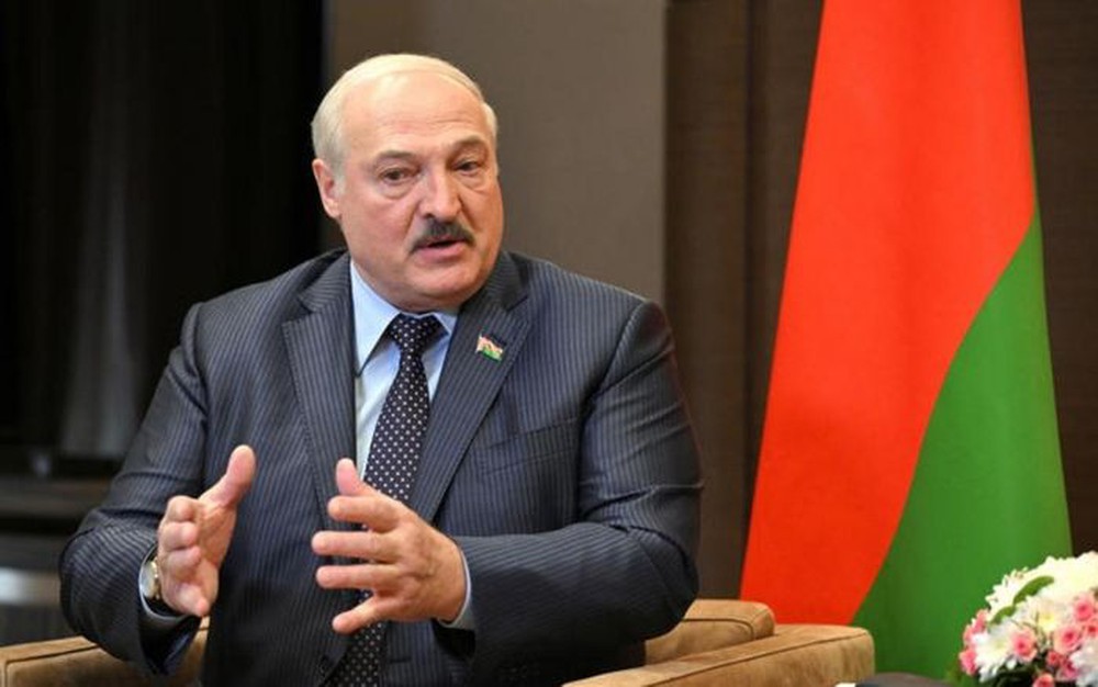 Tổng thống Lukashenko tố Ukraine phóng tên lửa sang lãnh thổ Belarus - Ảnh 1.