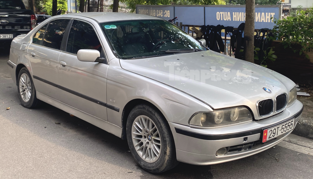 2000 BMW 5 Series E39 Facelift 2000 525i 24V 192 Hp  Technical specs  data fuel consumption Dimensions